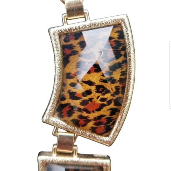 CHETTAH PRINT & GOLDTONED FASHION NECKLACE - Picture 3 of 4